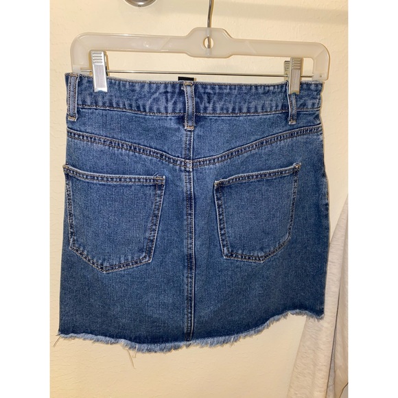 Denim skirt (frayed) - Picture 2 of 6